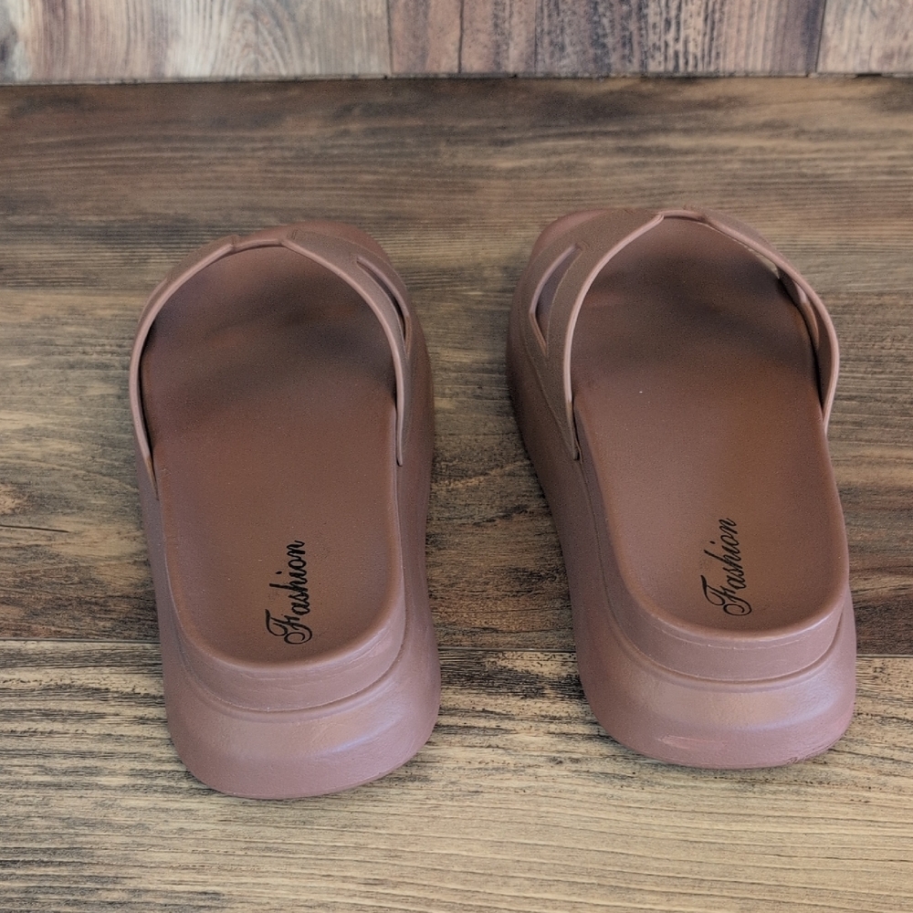 Henley Cutout Open Toe Slide Chestnut Sandals Size 39         T109 - Picture 7 of 7